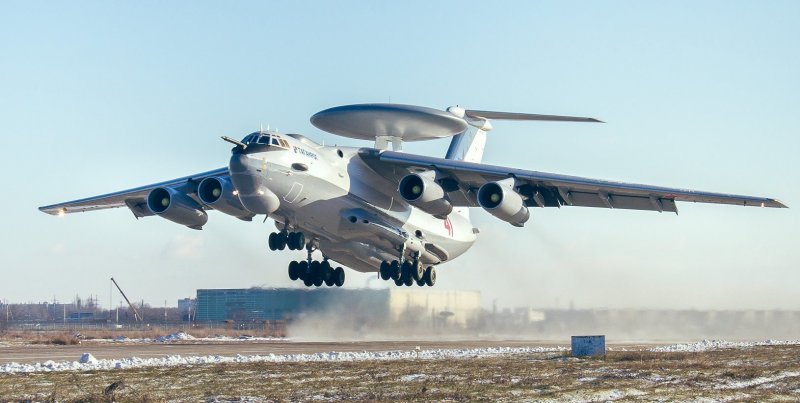 Самолет ил 76 АВАКС