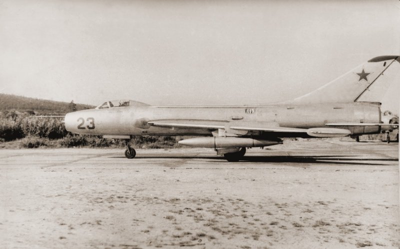 Самолет Су-80 миг-110