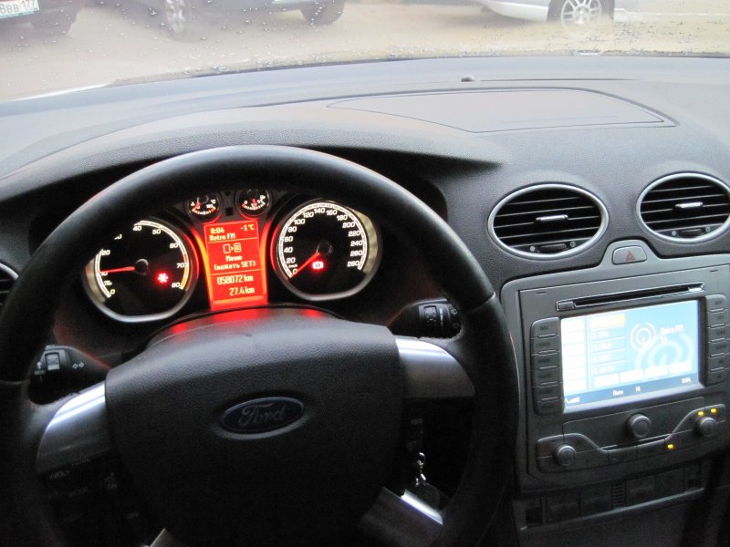 Ford Focus 2 панель