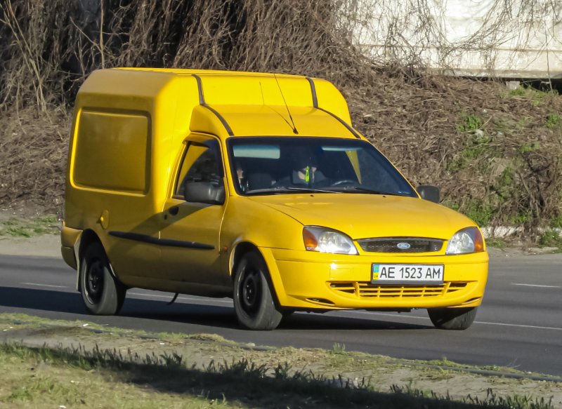 Ford Courier 1998
