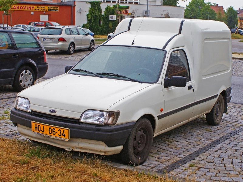 Форд Транзит Courier