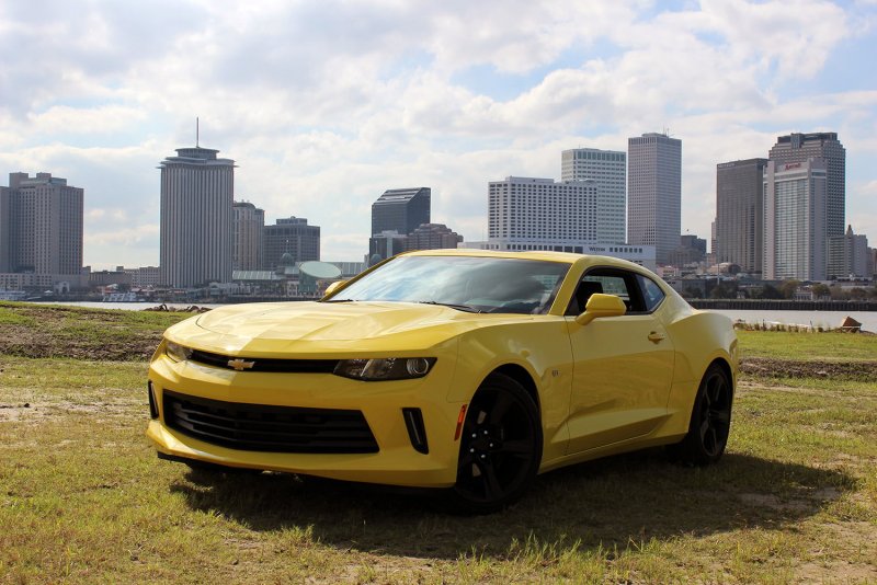Chevrolet Camaro пятое поколение