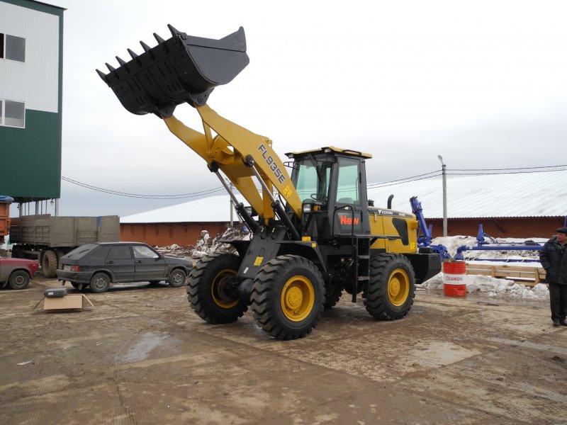 Фронтальный погрузчик foton fl938g