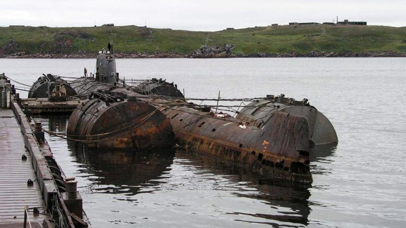 Затонувшая подводная лодка