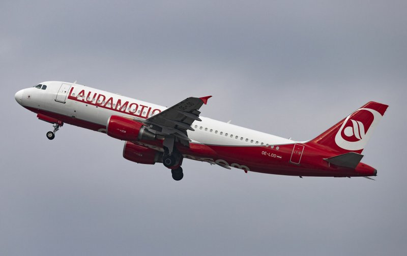Airbus 320-200 австрийские