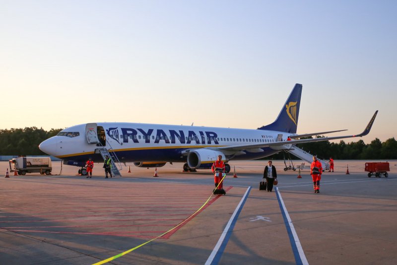 Boeing 737-800 Райнэйр