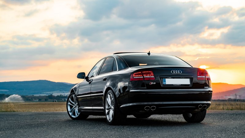 Audi s8 d4