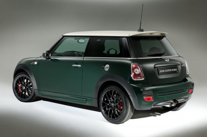 Mini Cooper JCW r56 зеленый