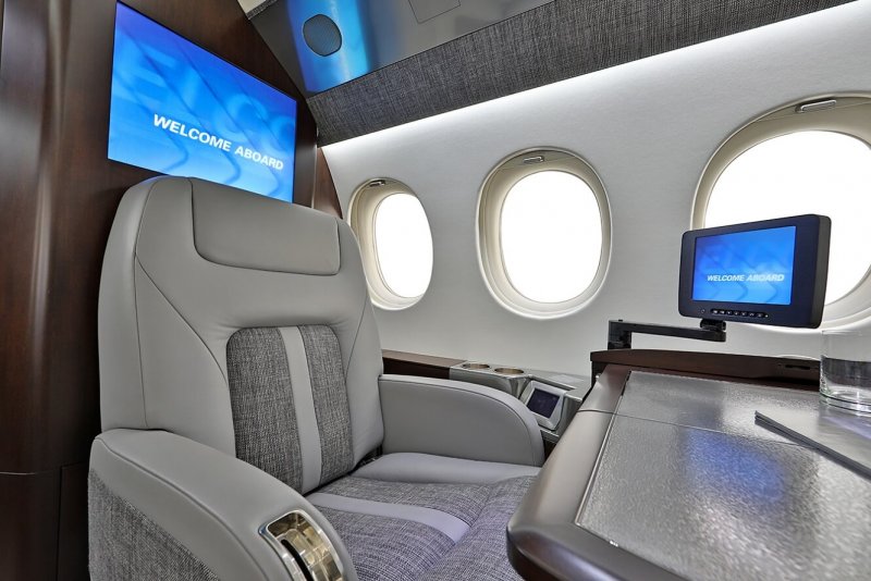 Falcon 10x Ultra-long-range Business Jet