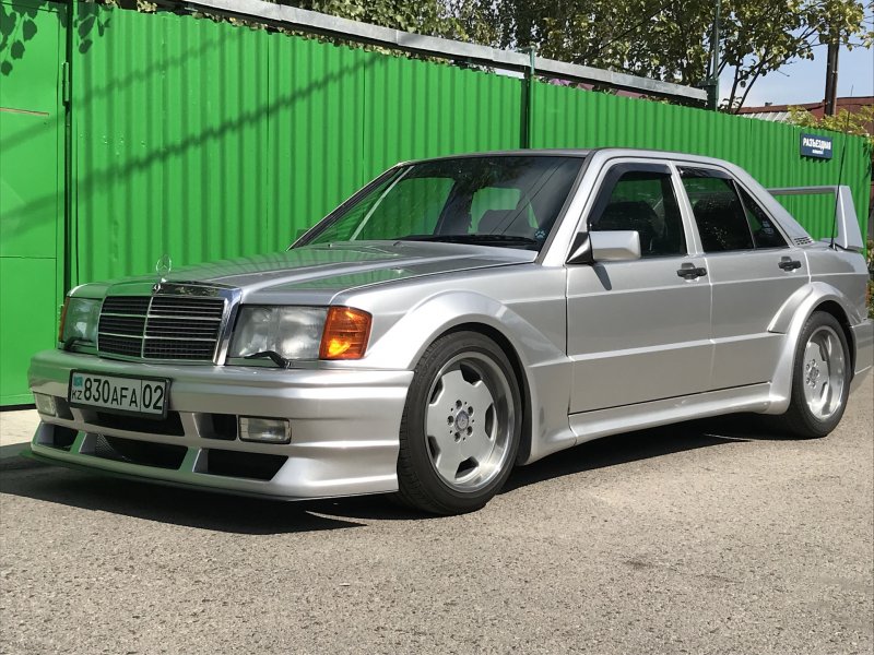 Mercedes 190 w201