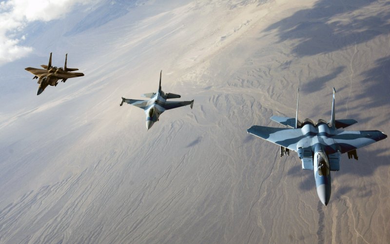 F15 f16