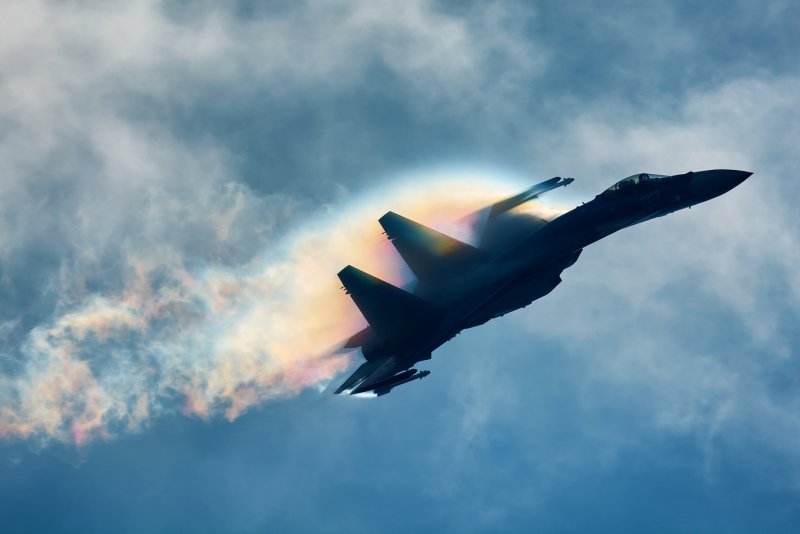 Самолёт истребитель Су 35