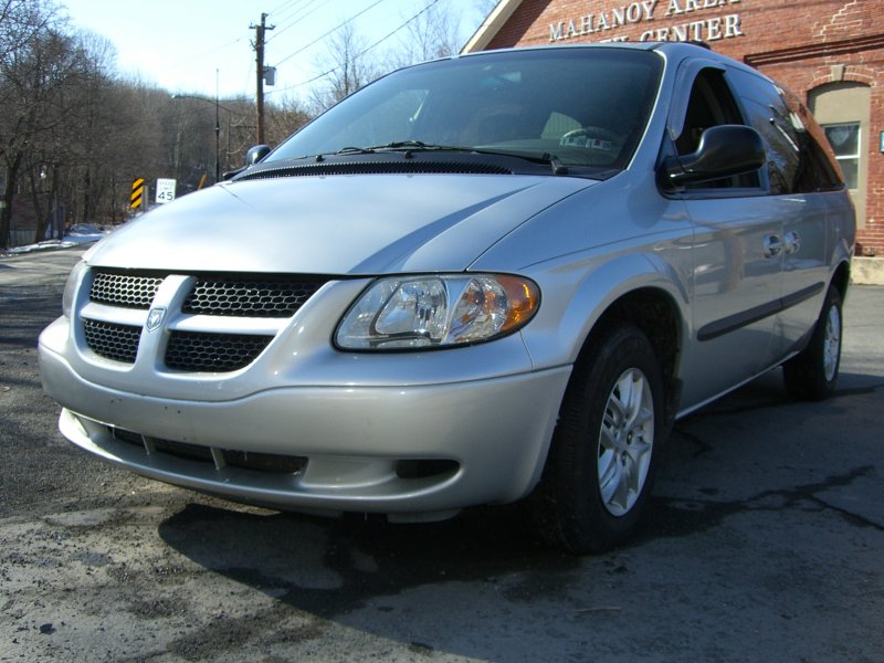 Dodge Caravan 2002 2.4