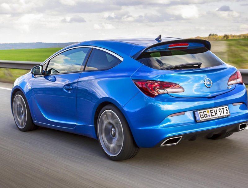 Opel Astra OPC 2013