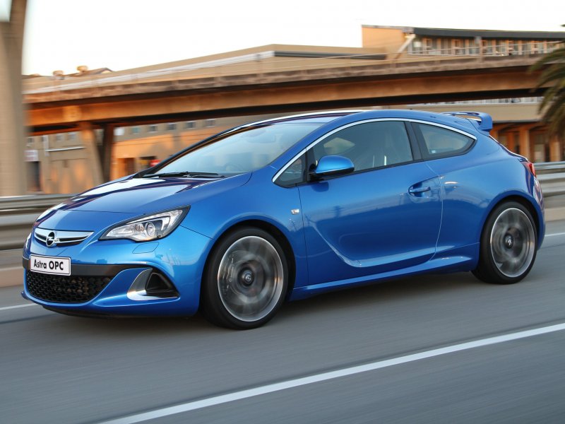 Opel Astra OPC 2013