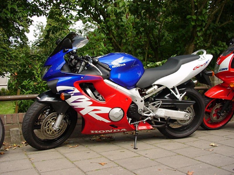 Honda CBR 600 f4