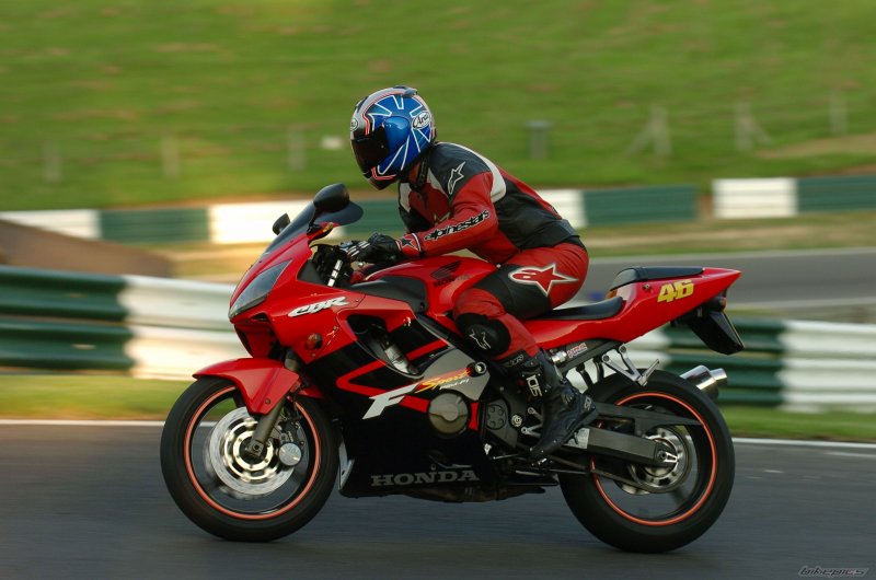 Хонда СБР 600 ф4 ай