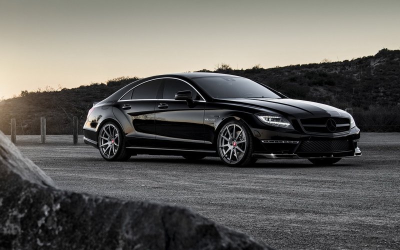 Мерседес Бенц CLS 63
