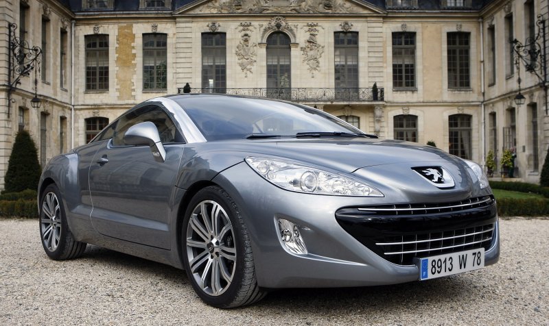 Peugeot 408, 2012 седан