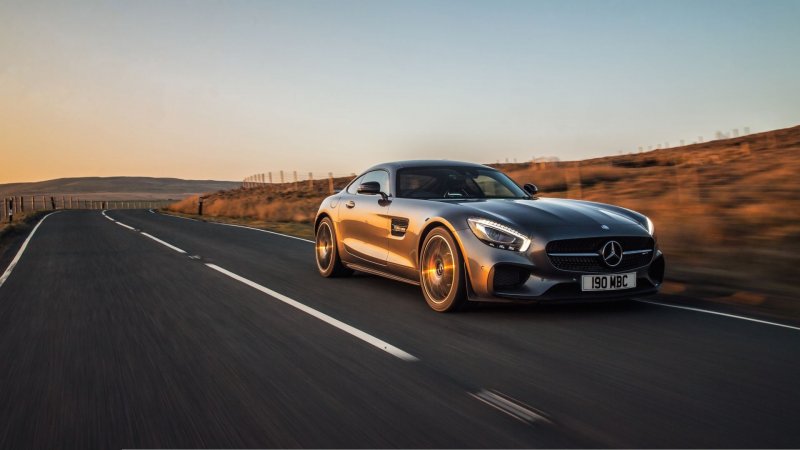 Mercedes Benz AMG gt s 2015
