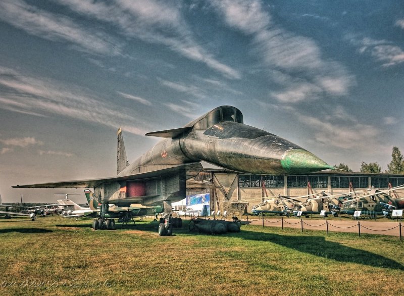 Сухой Су-100