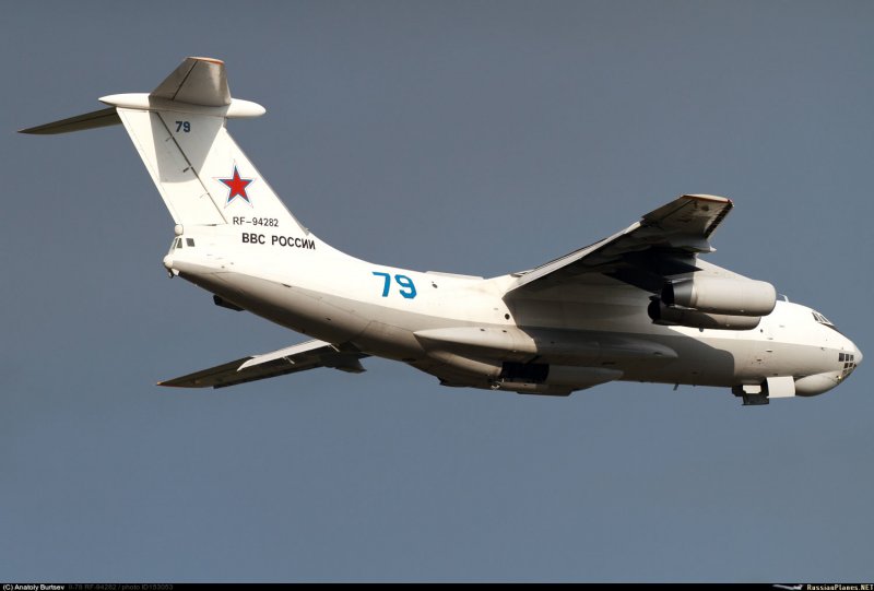 Самолёт топливозаправщик ил-78