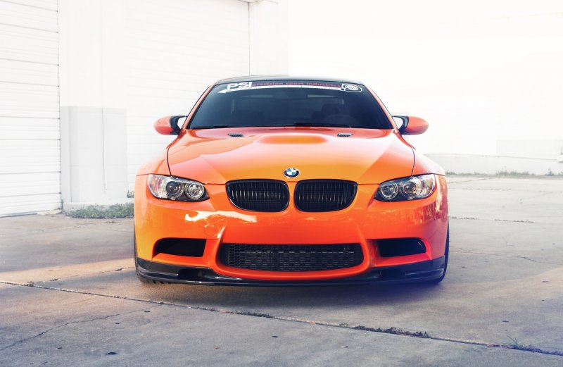 BMW m3 оранжевая