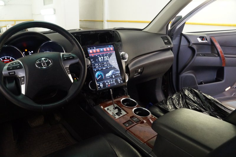 Lucid Air электромобиль