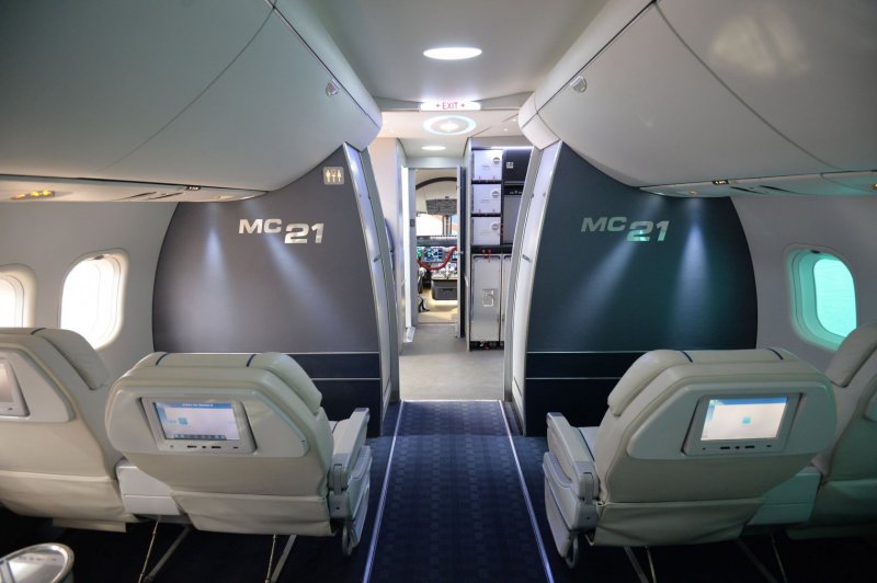 Самолет МС-21-300 салон