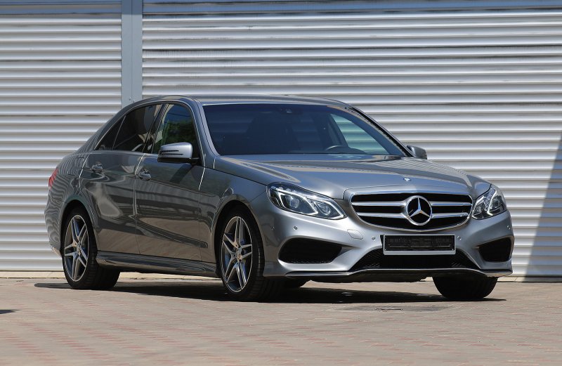 Мерседес Бенц w212