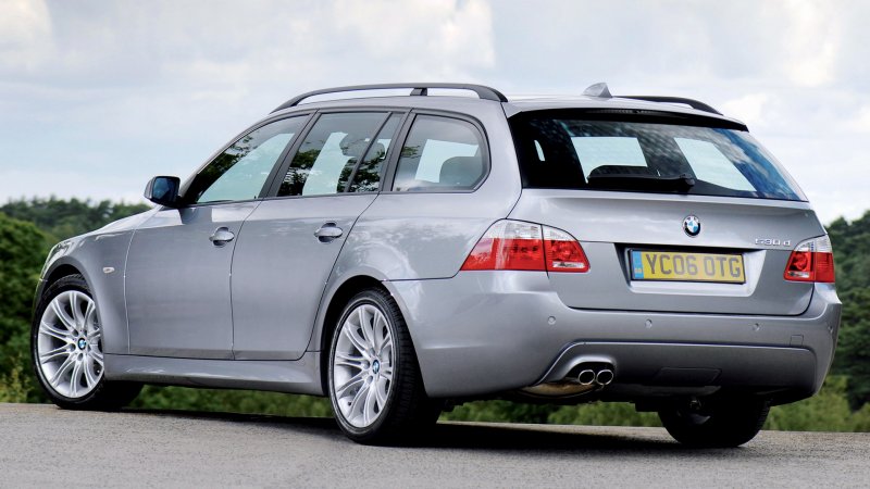 BMW 5 Series Touring 2020