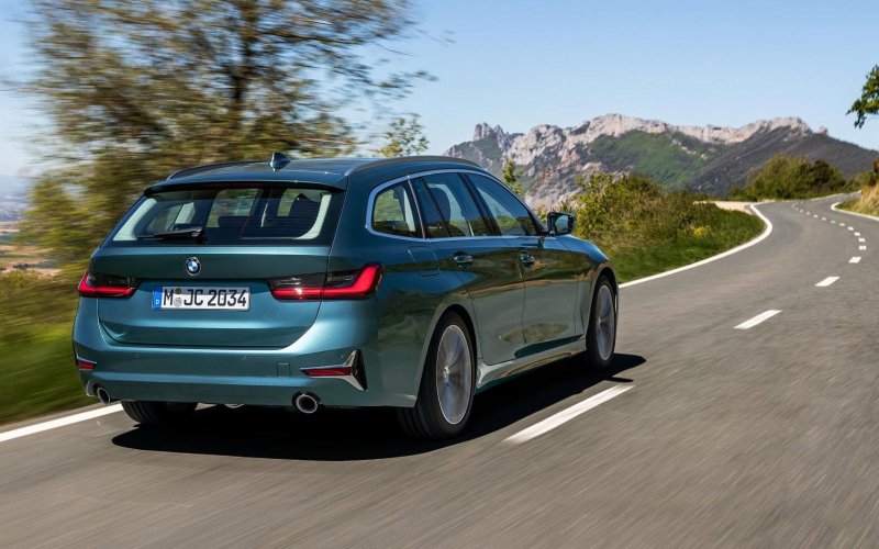 BMW 5 Series Touring 2020