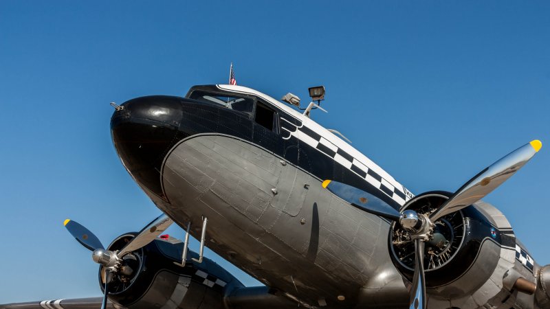 Duglas DC-3