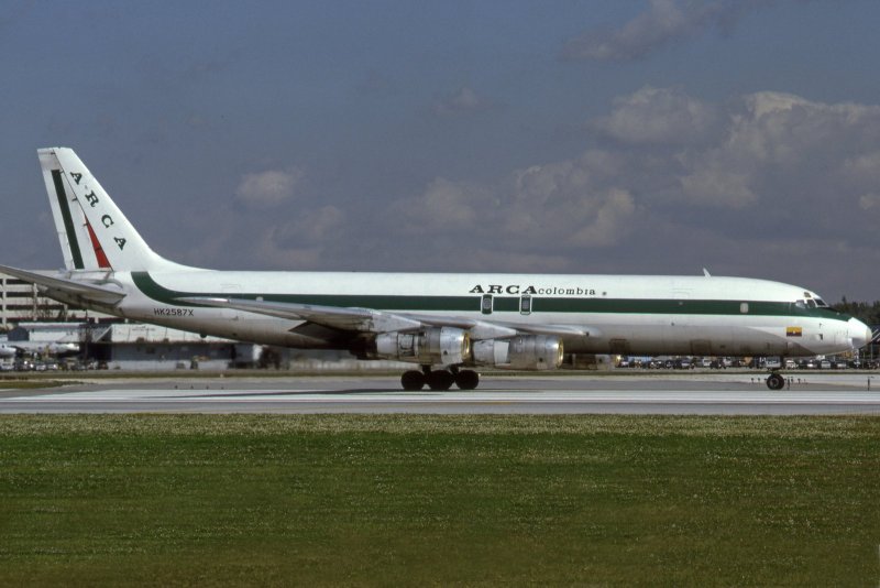 DC 10