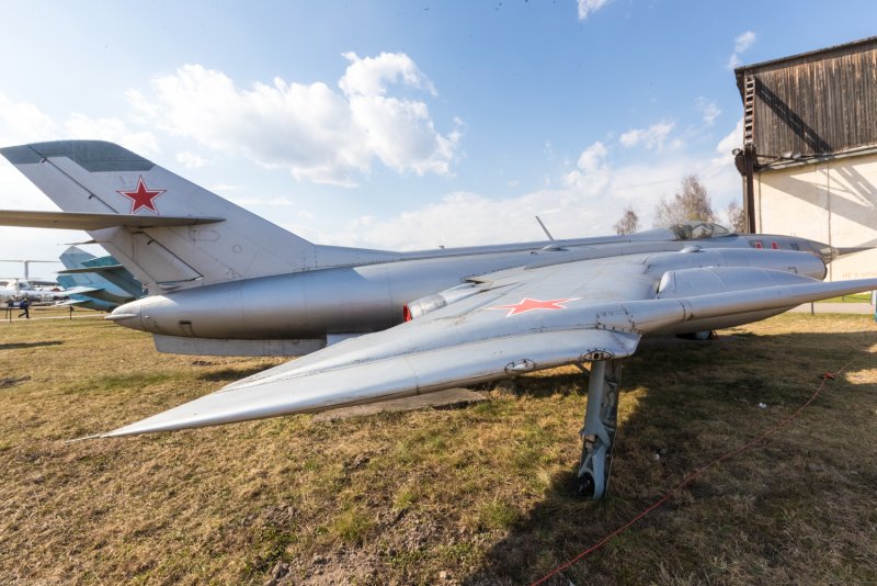 Як 28б