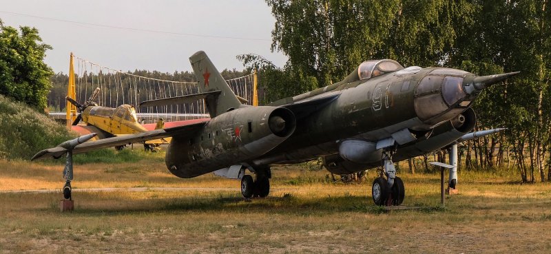 Самолет як-28р