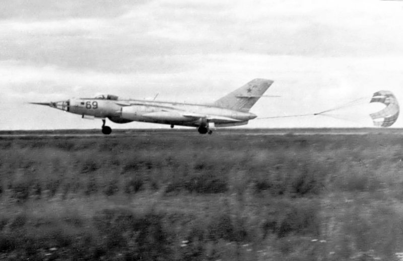 Bobcat Hobby 1/48 48001 Yakovlev Yak-28p "Firebar" як-28п 2400
