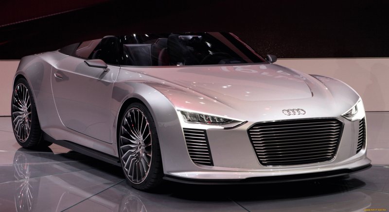 Audi e tron спорт кар