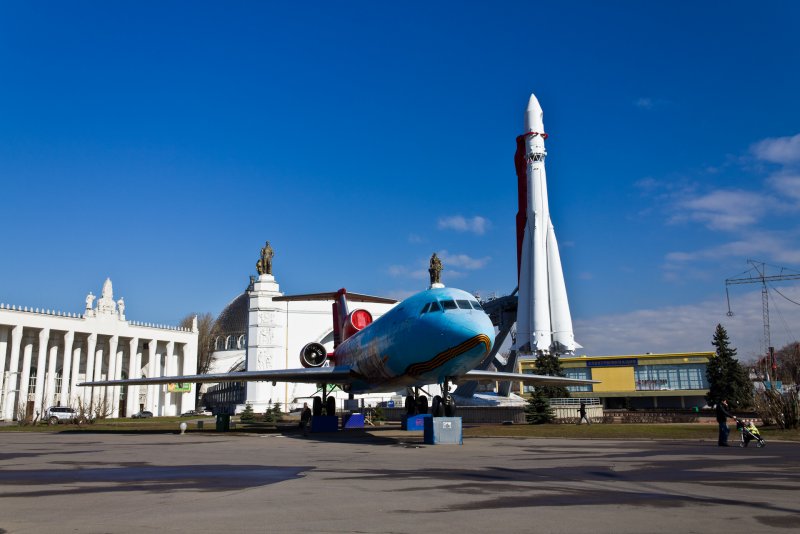 Площадь промышленности ВДНХ ракета