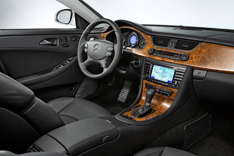 Mercedes Benz CLS 63 салон