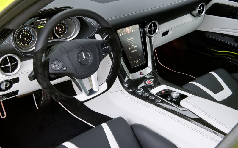 Mercedes-Benz SLS AMG салон