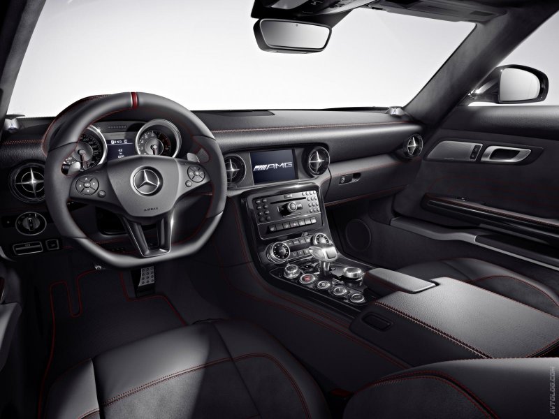 Mercedes-Benz SLS AMG салон