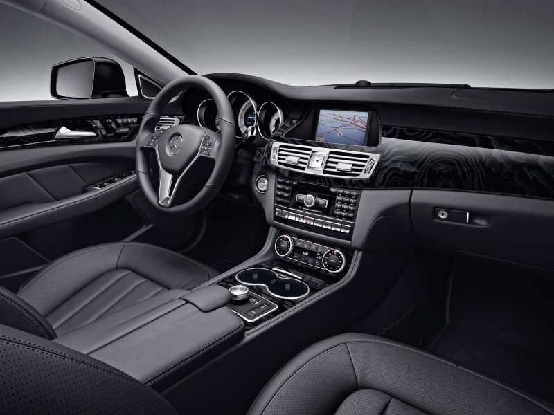 Mercedes Benz CLS 63 Interior