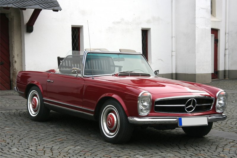Mercedes-Benz 230 SL 1966 салон