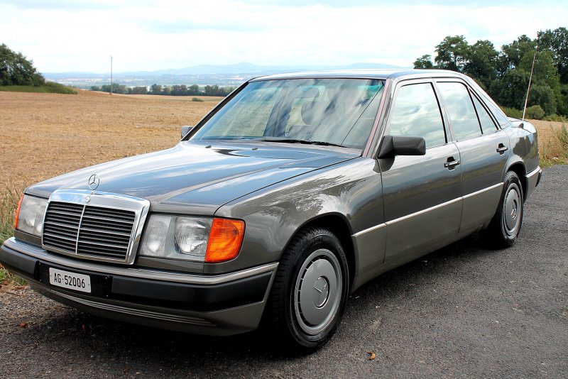 Mercedes Benz w124 e230