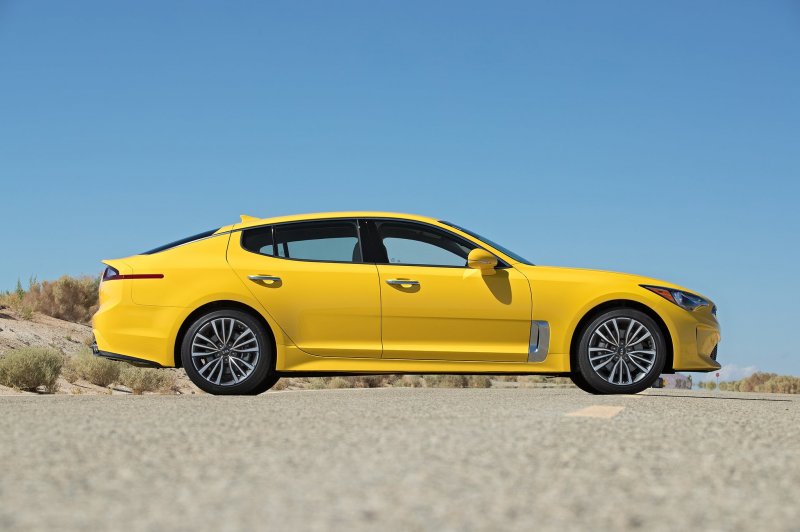 Kia Stinger Porsche Panamera