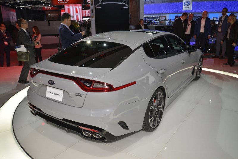 Kia Stinger Nardo Grey