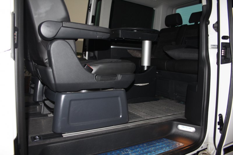 Volkswagen Multivan 6.1 Highline салон Марракеш