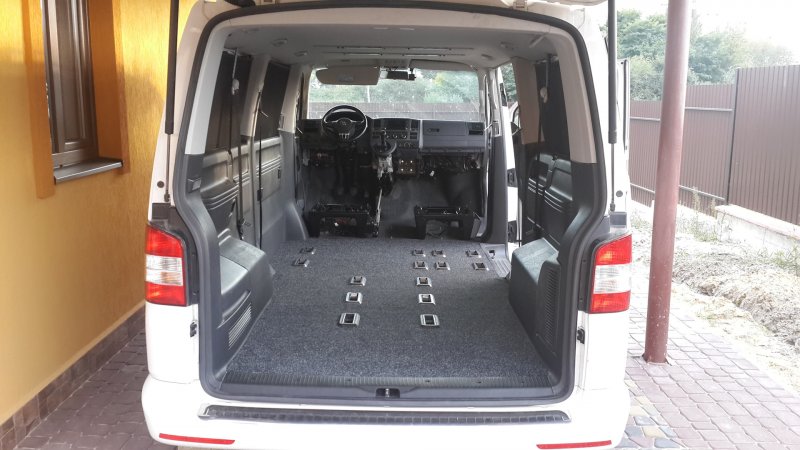 Крепление VW Caravelle t5