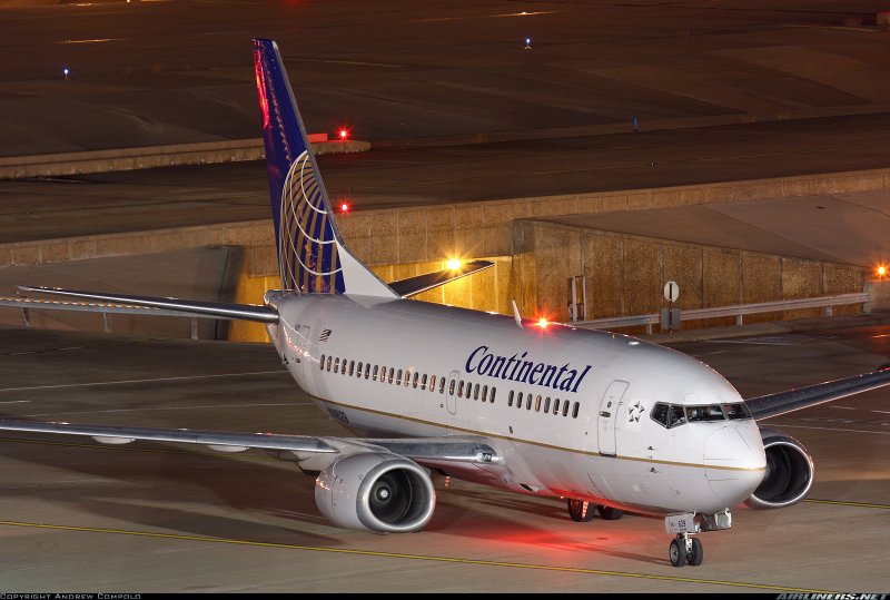 Боинг 737 200 Трансаэро